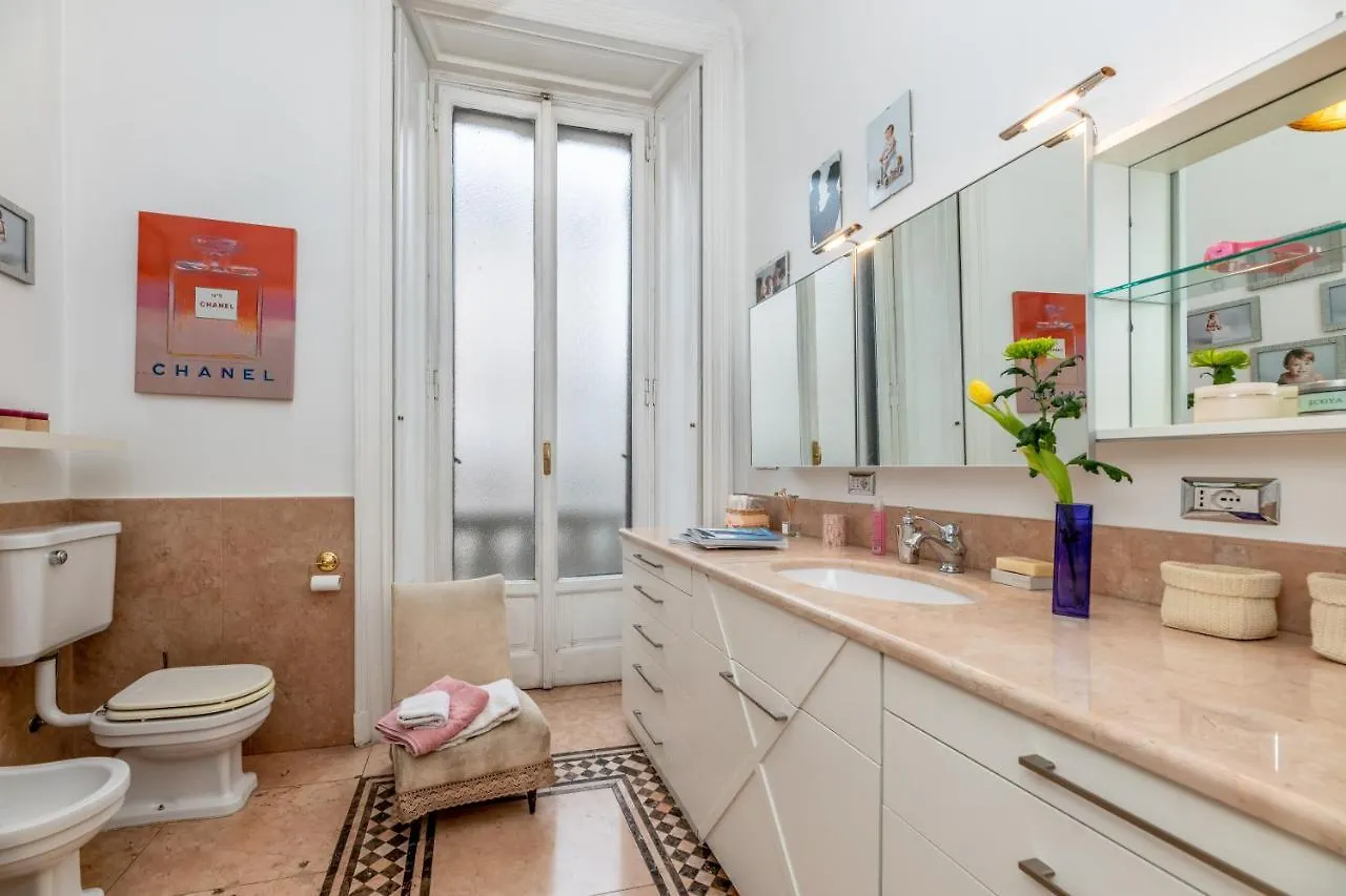 Very Central In Cadorna Station Area! Excellent If You Arrive From Malpensa Airport Milan