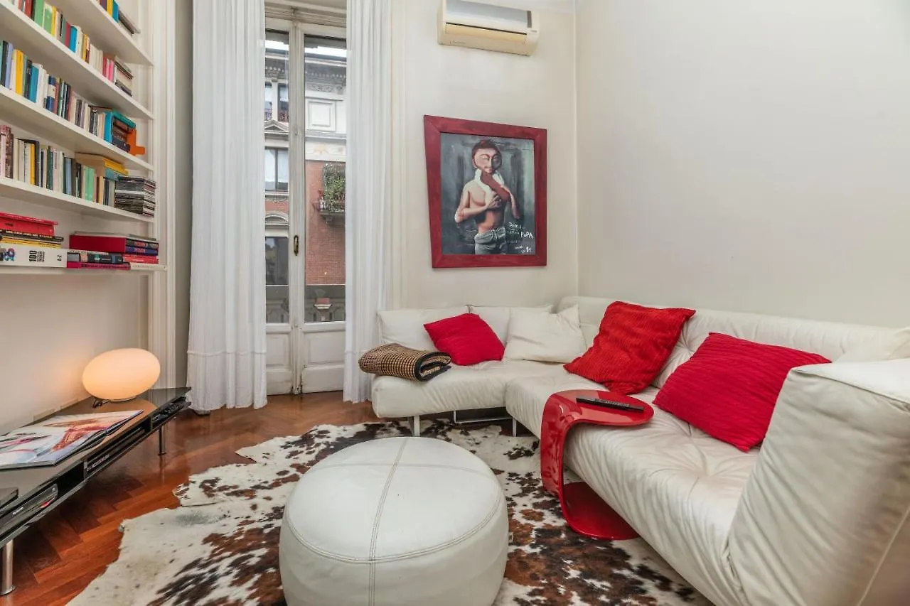 Very Central In Cadorna Station Area! Excellent If You Arrive From Malpensa Airport Milan