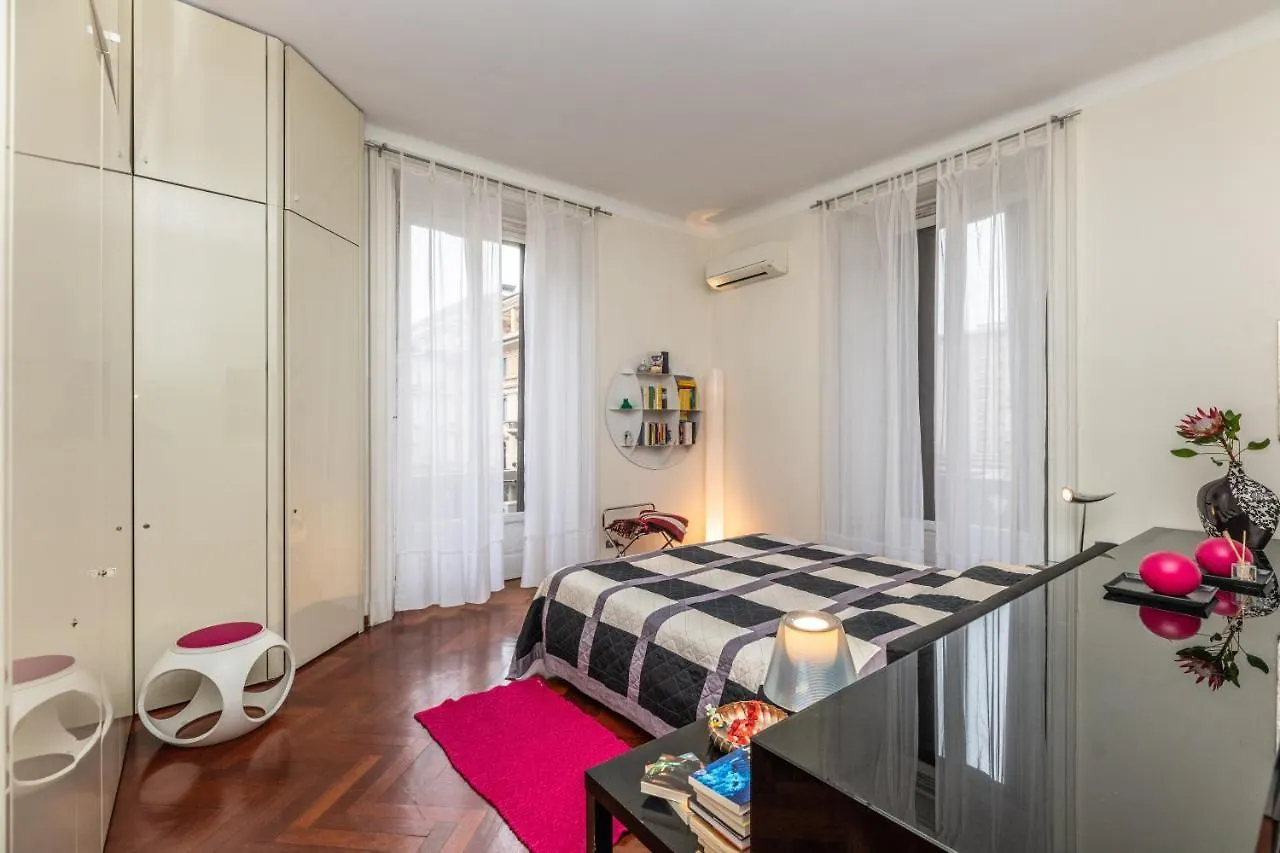 Very Central In Cadorna Station Area! Excellent If You Arrive From Malpensa Airport Milan Italy