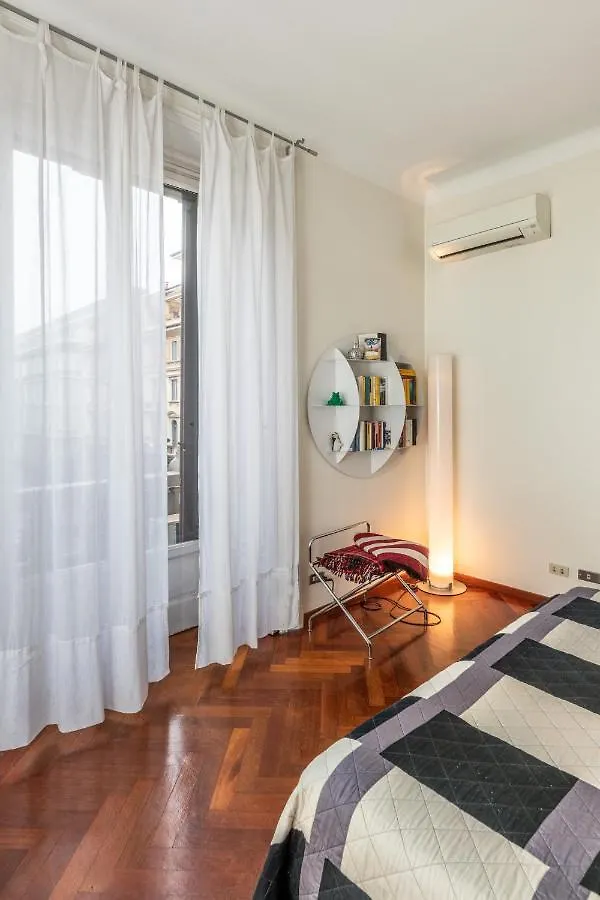 Very Central In Cadorna Station Area! Excellent If You Arrive From Malpensa Airport Milan Italy