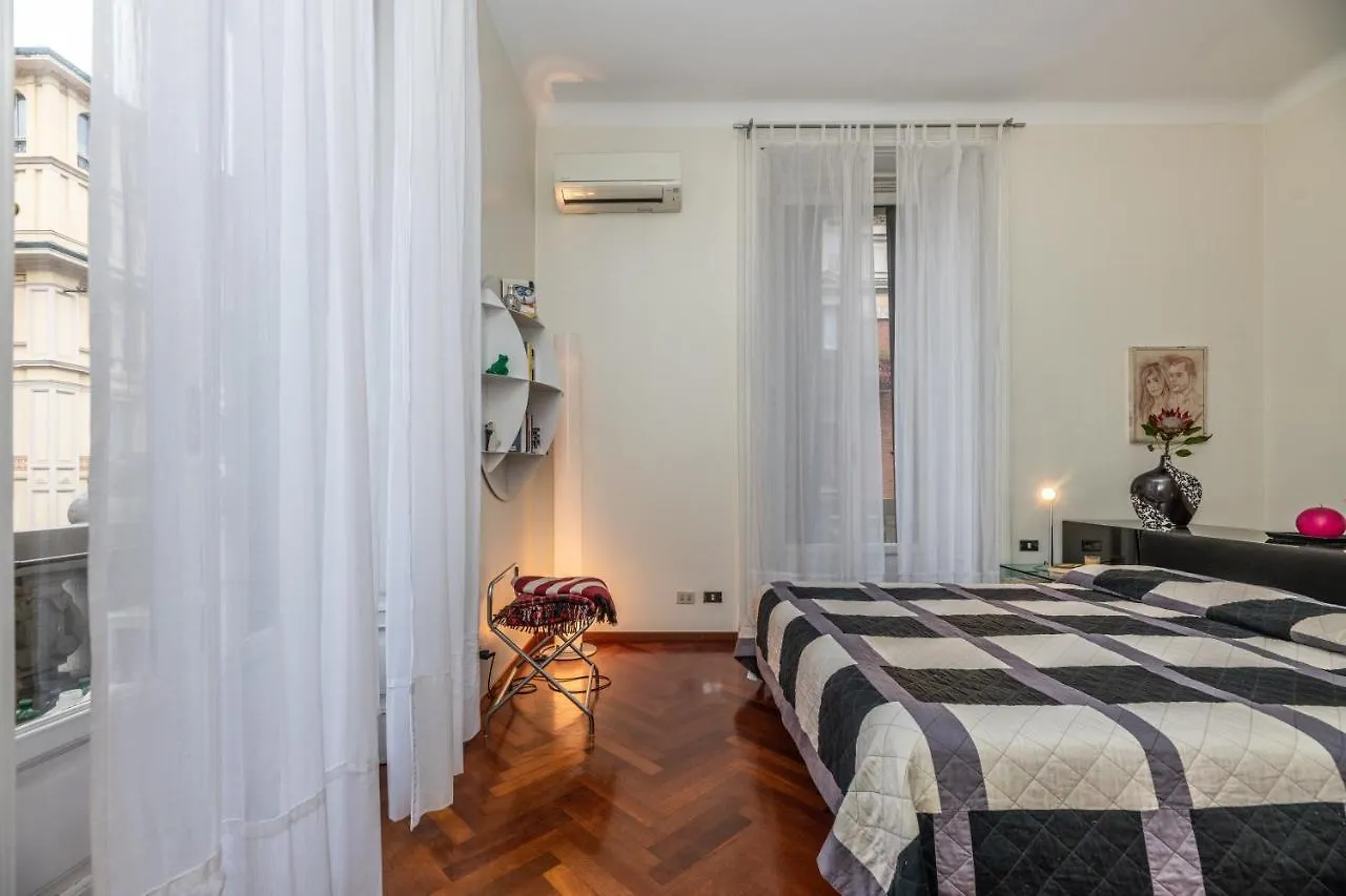 Very Central In Cadorna Station Area! Excellent If You Arrive From Malpensa Airport Milan Italy