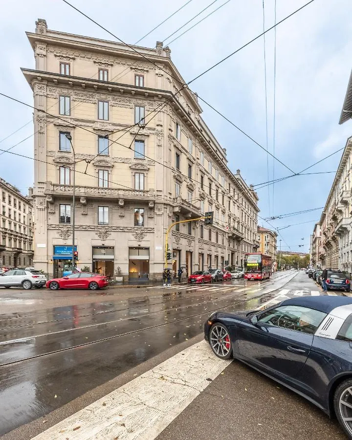 Apartment Very Central In Cadorna Station Area! Excellent If You Arrive From Malpensa Airport Milan Italy